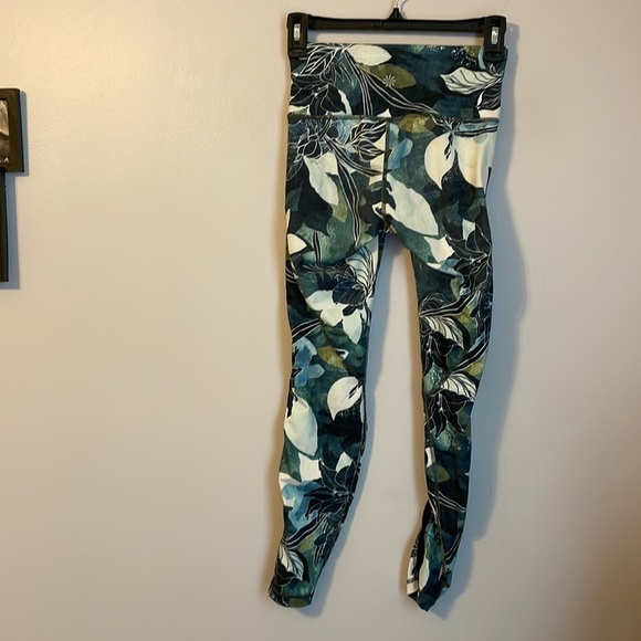 Athleta Chaturanga Tropical Print Leggings Size XXS - Picture 11 of 17